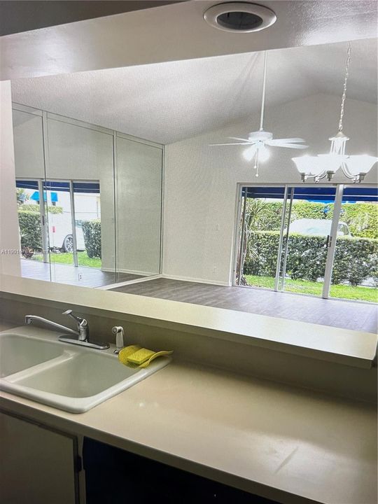 For Sale: $400,500 (3 beds, 2 baths, 1339 Square Feet)