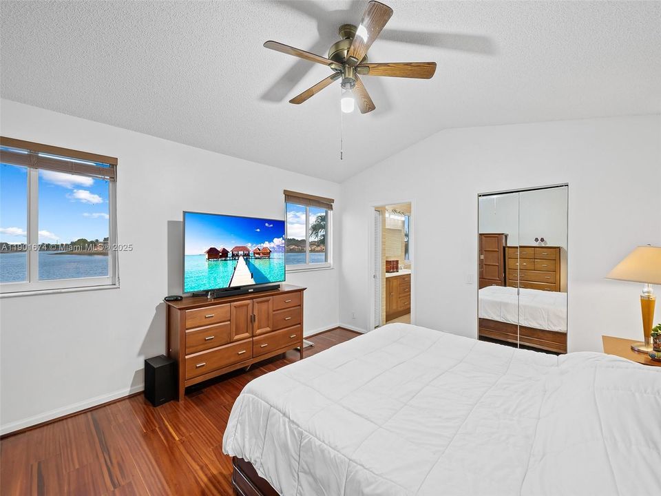 For Sale: $1,149,900 (5 beds, 3 baths, 2669 Square Feet)