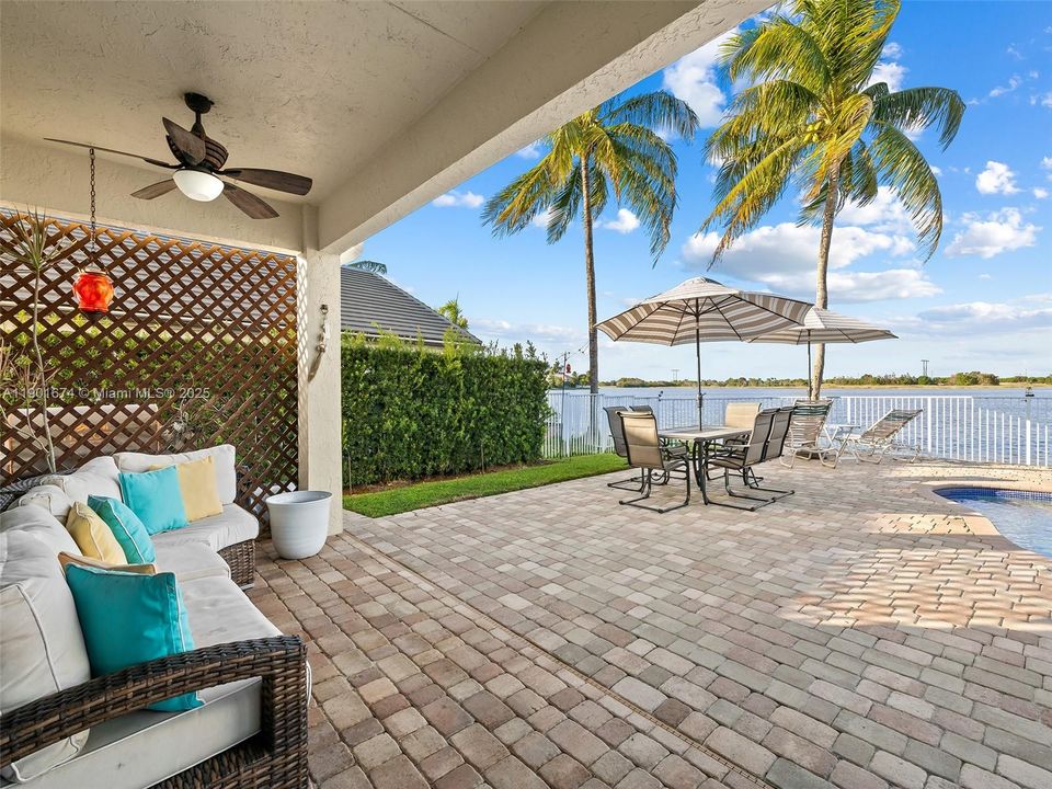 For Sale: $1,149,900 (5 beds, 3 baths, 2669 Square Feet)