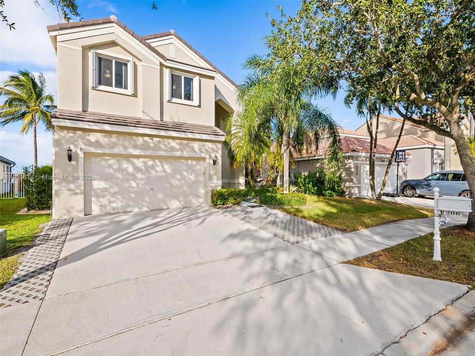 For Sale: $1,149,900 (5 beds, 3 baths, 2669 Square Feet)