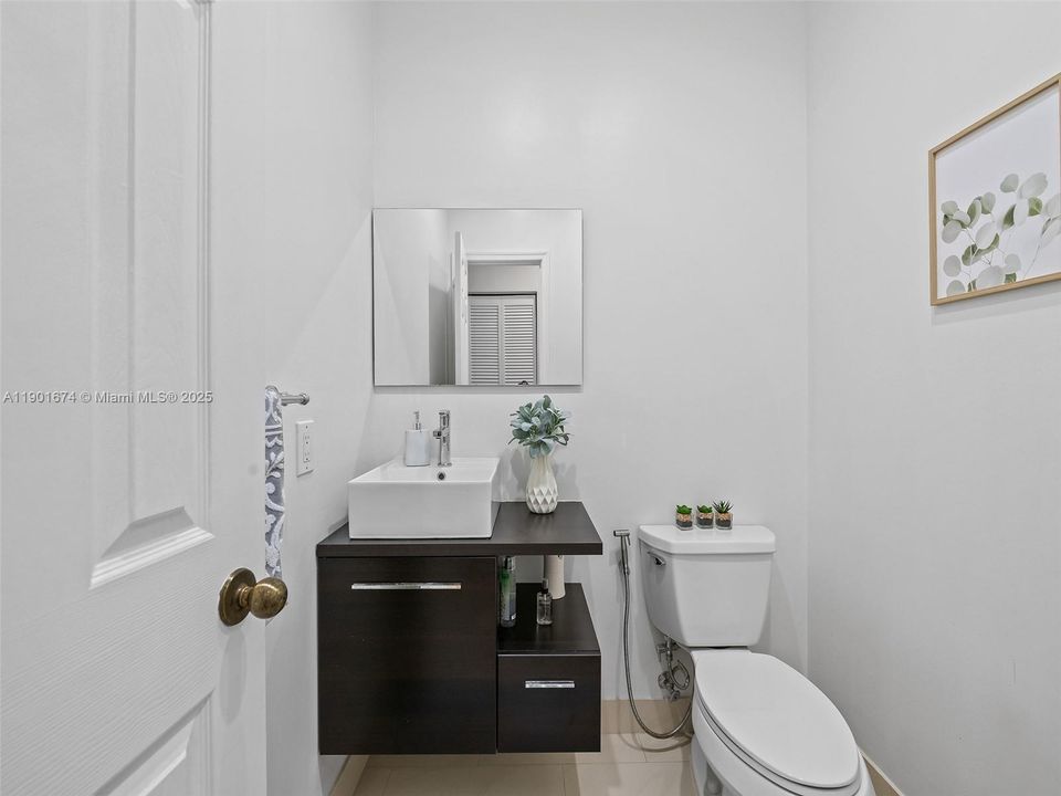 For Sale: $1,149,900 (5 beds, 3 baths, 2669 Square Feet)