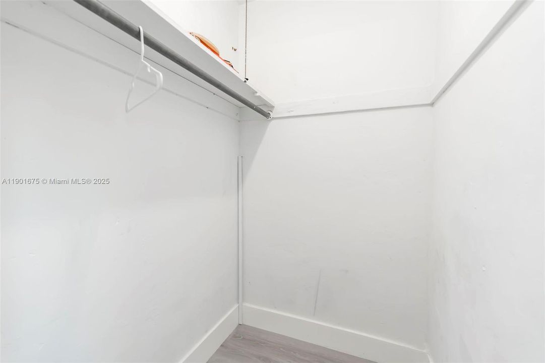 For Rent: $3,500 (3 beds, 2 baths, 1438 Square Feet)