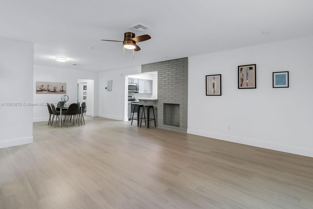 For Rent: $3,500 (3 beds, 2 baths, 1438 Square Feet)