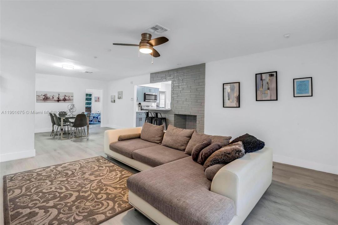 For Rent: $3,500 (3 beds, 2 baths, 1438 Square Feet)