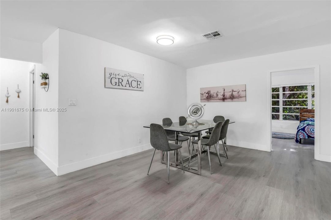 For Rent: $3,500 (3 beds, 2 baths, 1438 Square Feet)