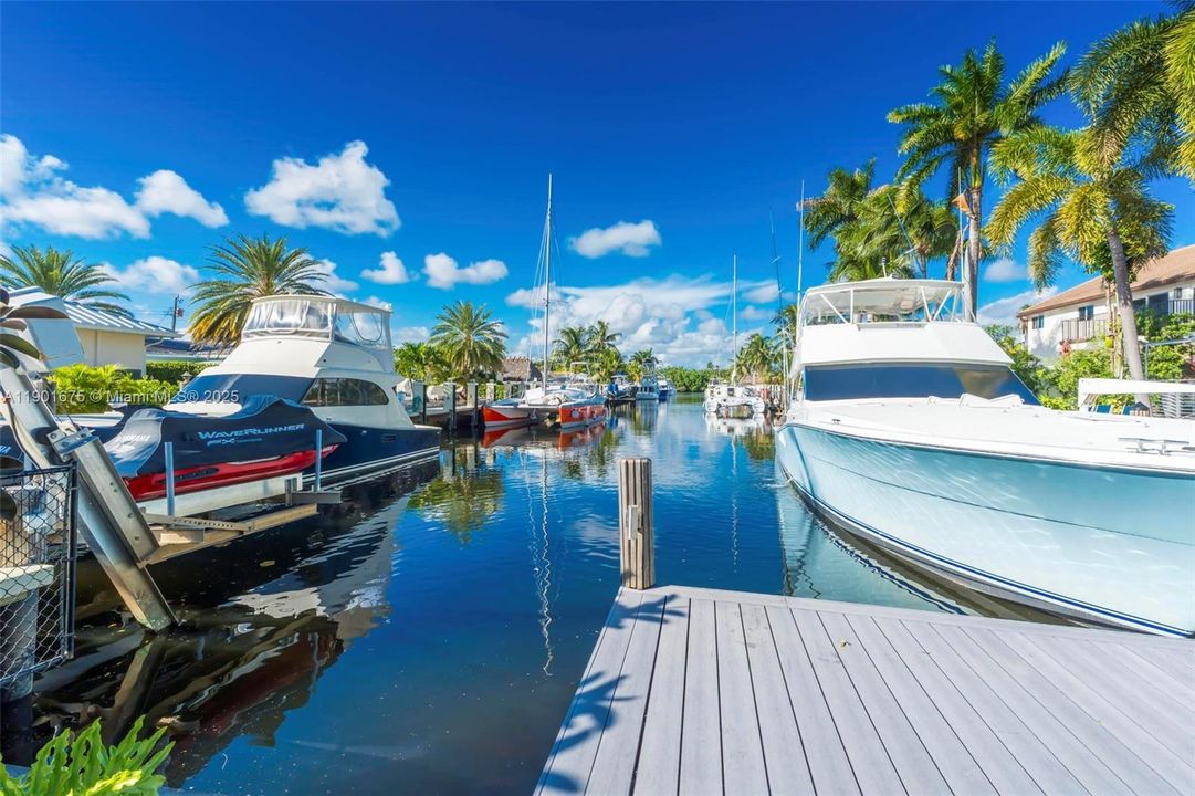 For Rent: $3,500 (3 beds, 2 baths, 1438 Square Feet)