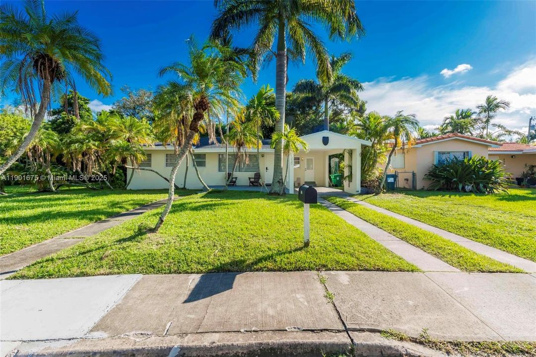 For Rent: $3,500 (3 beds, 2 baths, 1438 Square Feet)