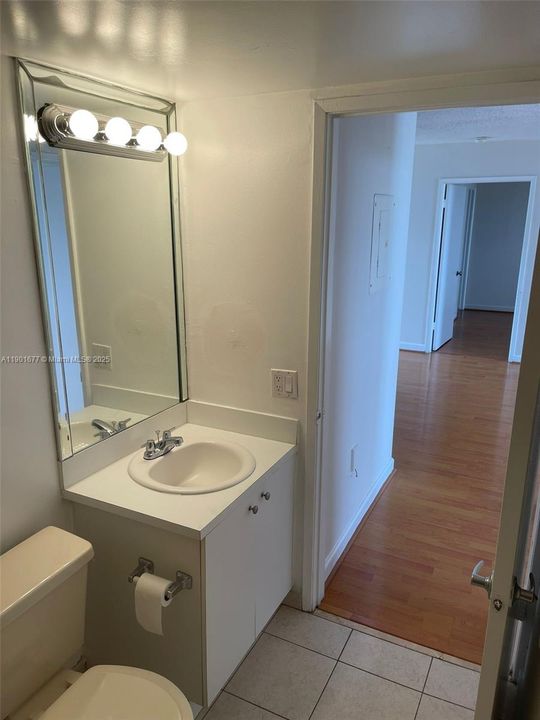 For Rent: $2,300 (2 beds, 2 baths, 1012 Square Feet)