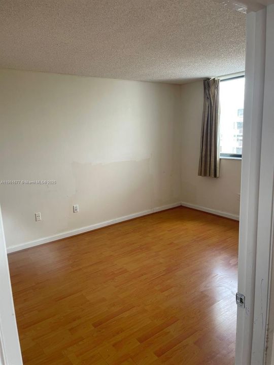 For Rent: $2,300 (2 beds, 2 baths, 1012 Square Feet)