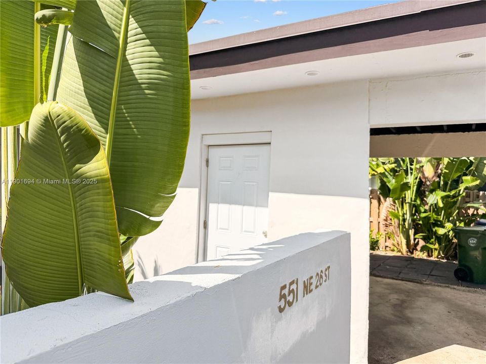 最近租的: $1,500 (1 贝兹, 1 浴室, 0 平方英尺)