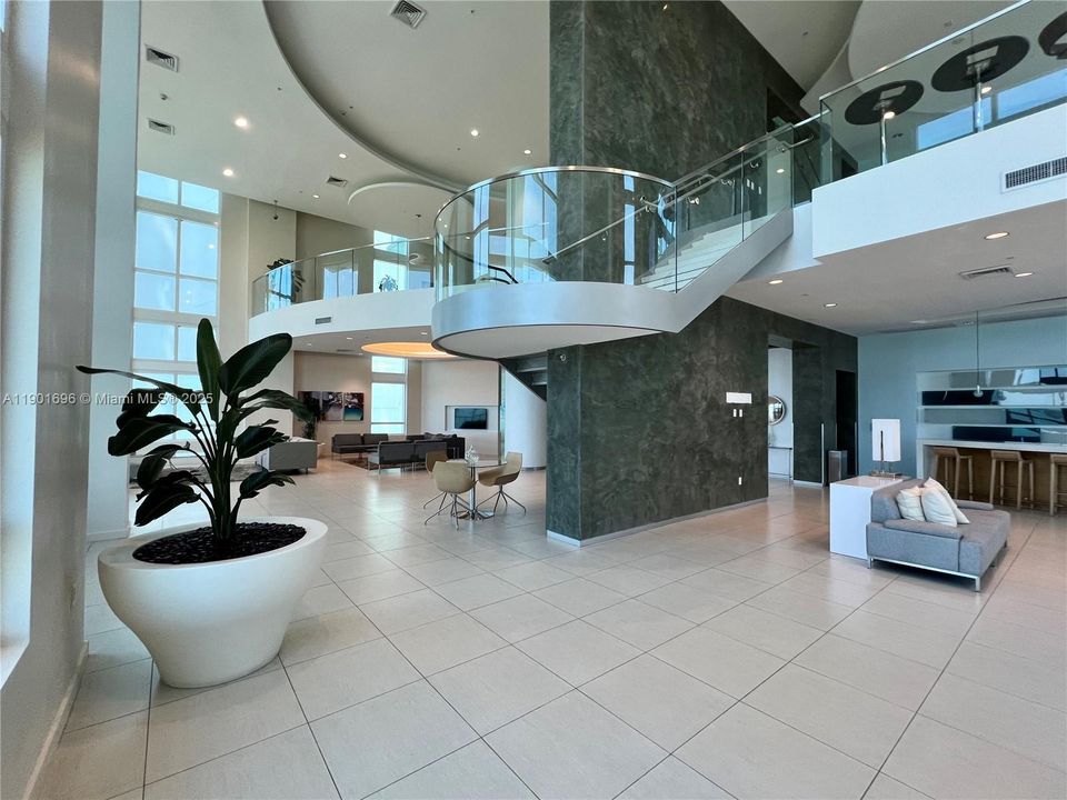 Recently Rented: $2,750 (1 beds, 1 baths, 838 Square Feet)