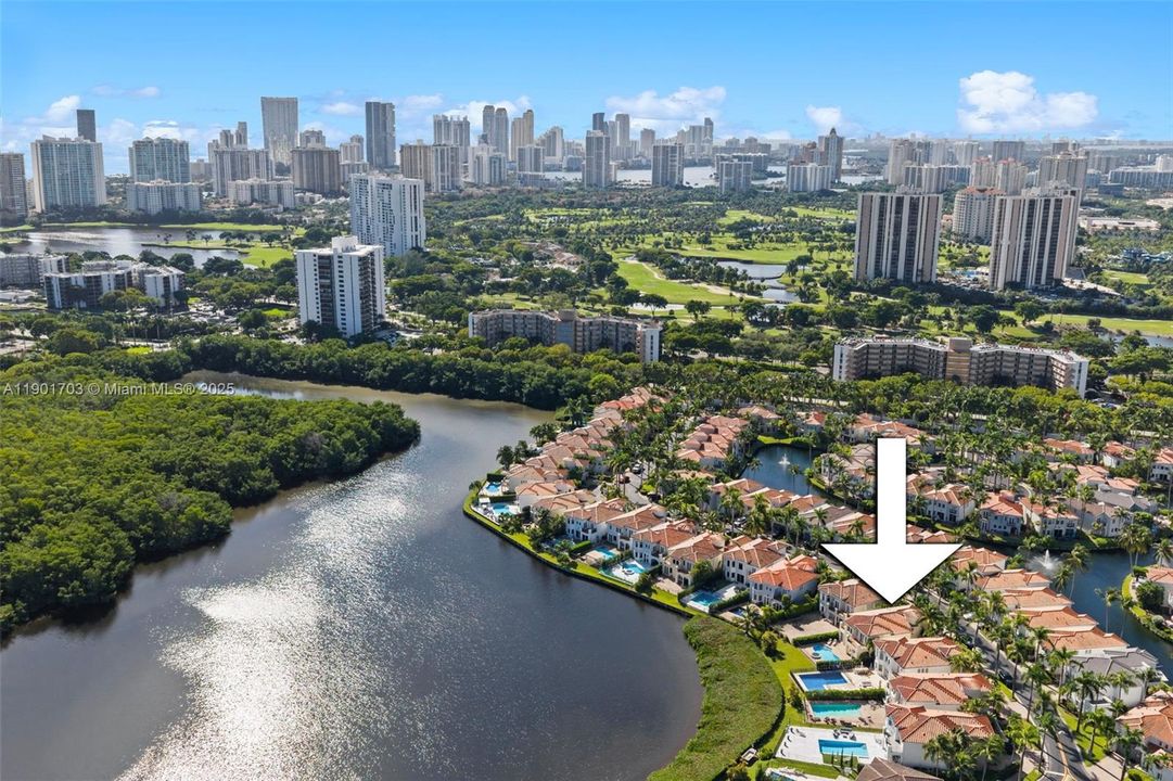 Active With Contract: $2,150,000 (4 beds, 4 baths, 3330 Square Feet)