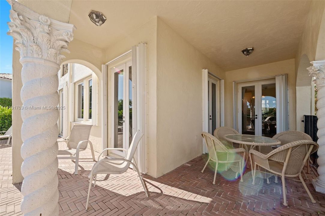 Active With Contract: $2,150,000 (4 beds, 4 baths, 3330 Square Feet)