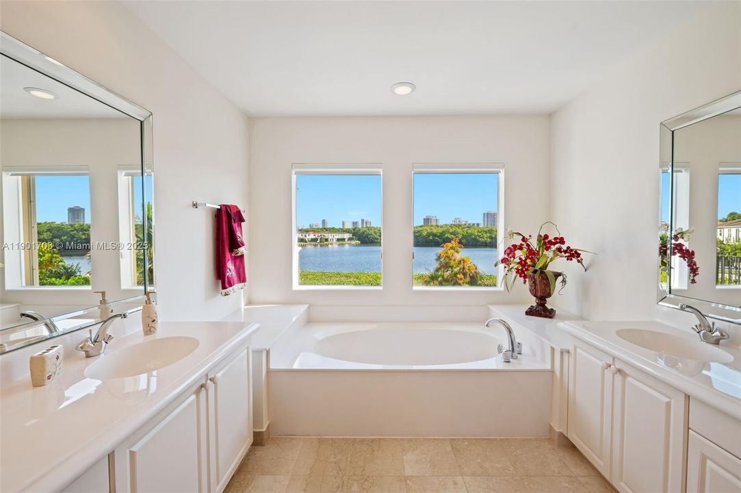 Active With Contract: $2,150,000 (4 beds, 4 baths, 3330 Square Feet)