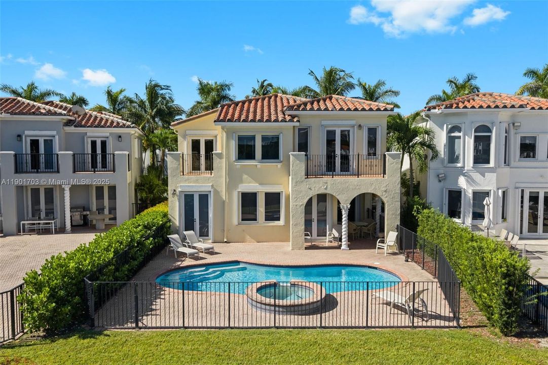 Active With Contract: $2,150,000 (4 beds, 4 baths, 3330 Square Feet)