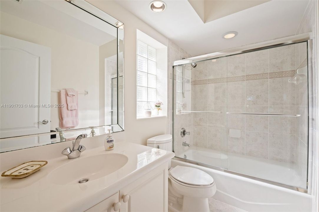 Active With Contract: $2,150,000 (4 beds, 4 baths, 3330 Square Feet)