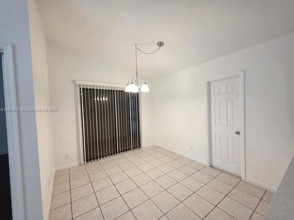 Active With Contract: $2,500 (3 beds, 2 baths, 1187 Square Feet)