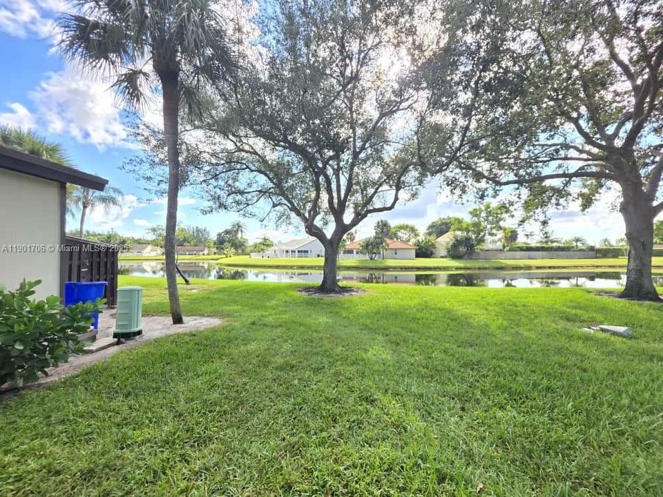 Active With Contract: $2,500 (3 beds, 2 baths, 1187 Square Feet)