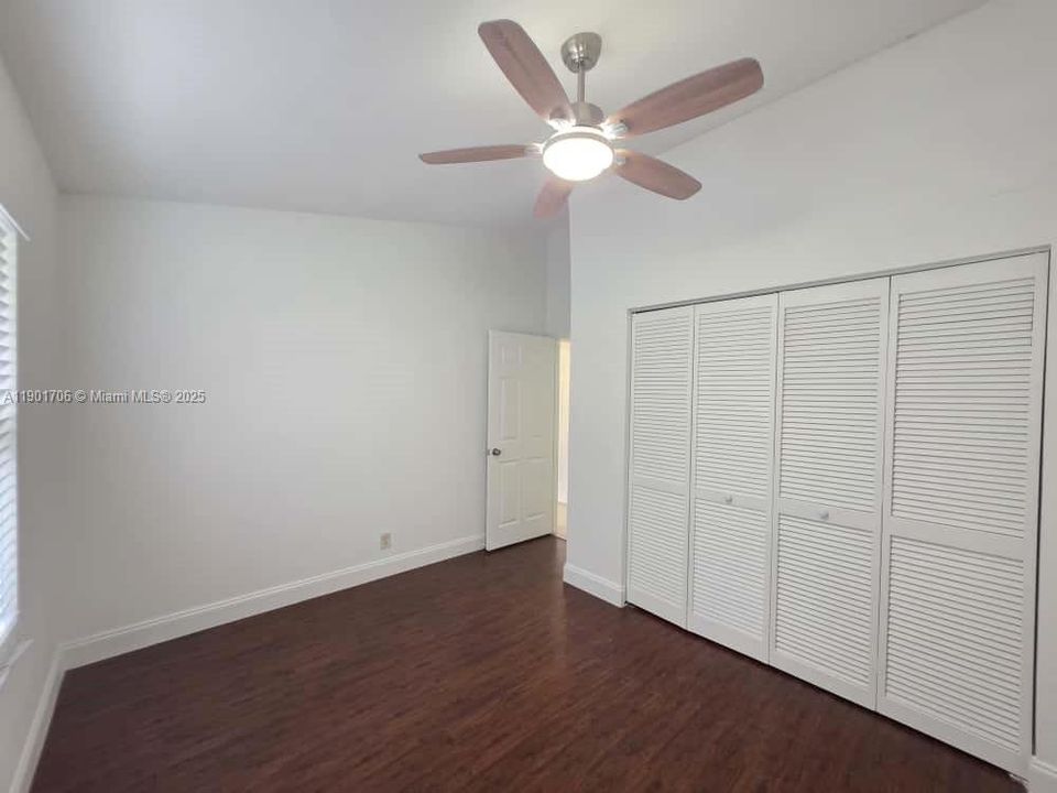 Active With Contract: $2,500 (3 beds, 2 baths, 1187 Square Feet)