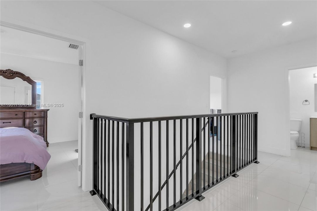 En Venta: $510,000 (5 camas, 4 baños, 1902 Pies cuadrados)