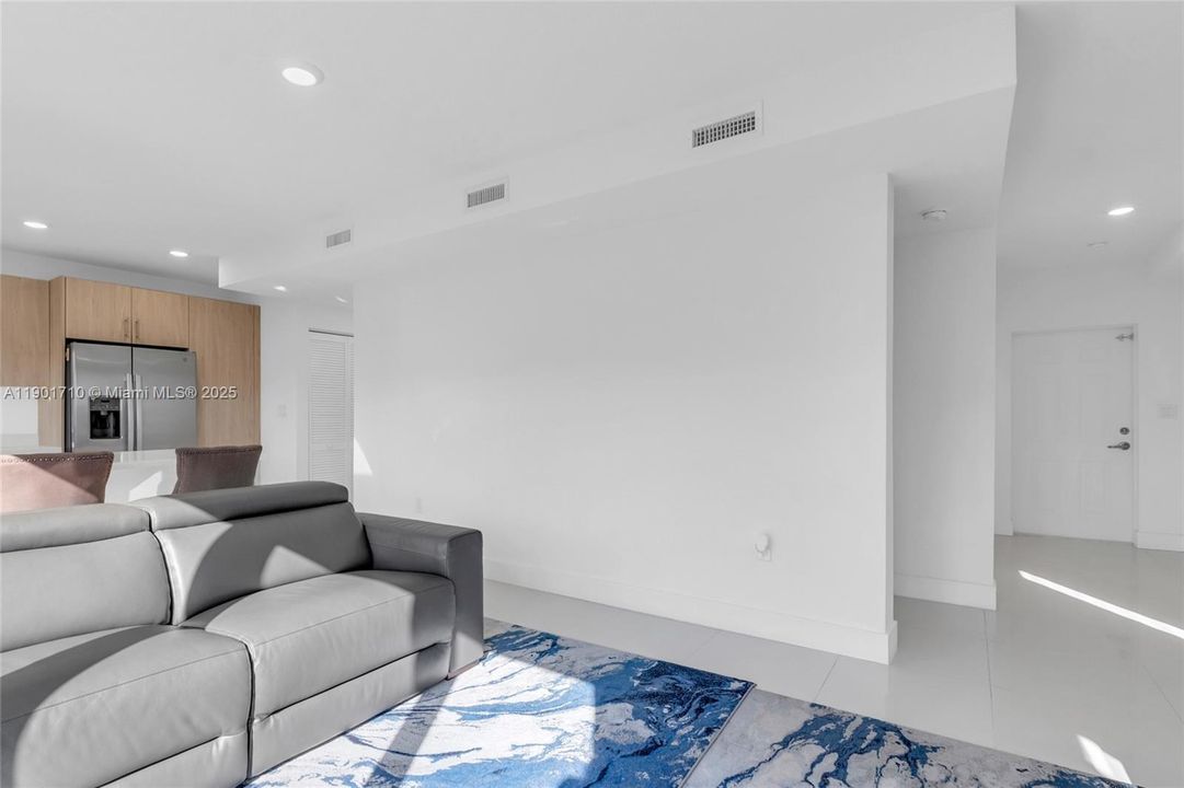 En Venta: $510,000 (5 camas, 4 baños, 1902 Pies cuadrados)