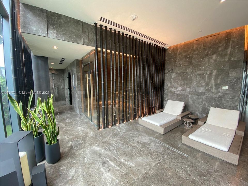 Recently Rented: $6,200 (2 beds, 3 baths, 1151 Square Feet)