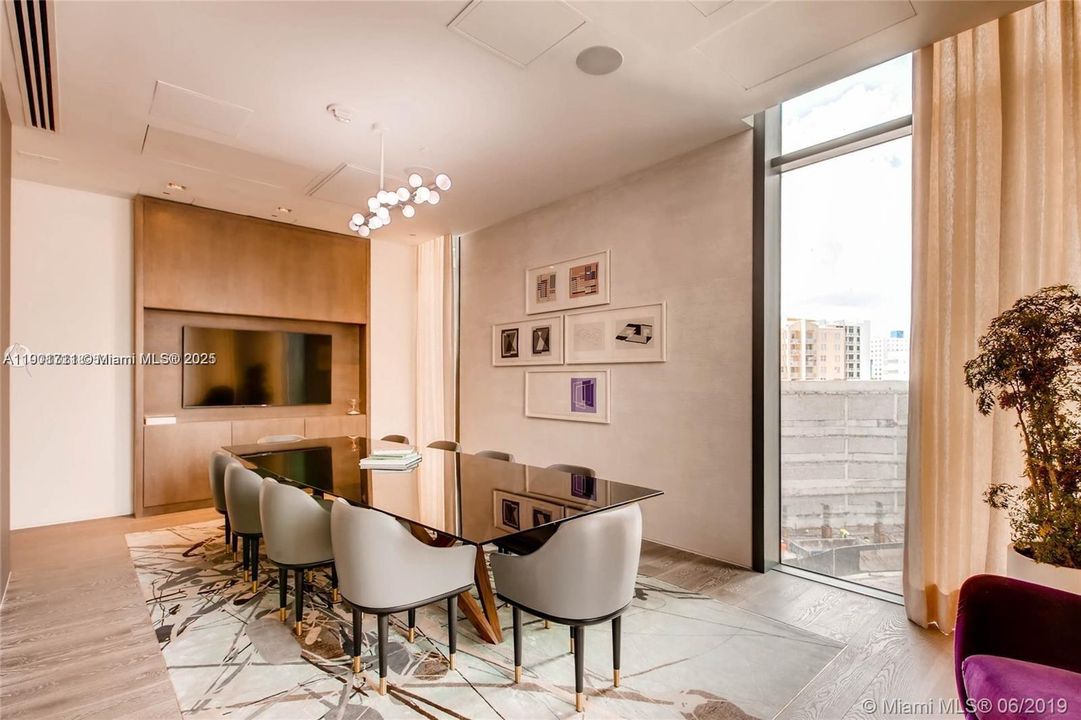 Recently Rented: $6,200 (2 beds, 3 baths, 1151 Square Feet)