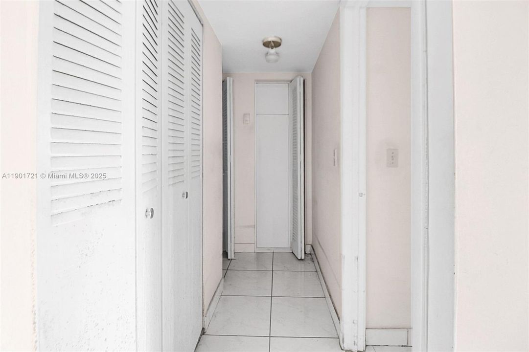 На продажу: $137,750 (1 спален, 1 ванн, 707 Квадратных фут)