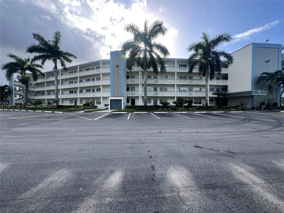 En Venta: $249,000 (2 camas, 2 baños, 1008 Pies cuadrados)