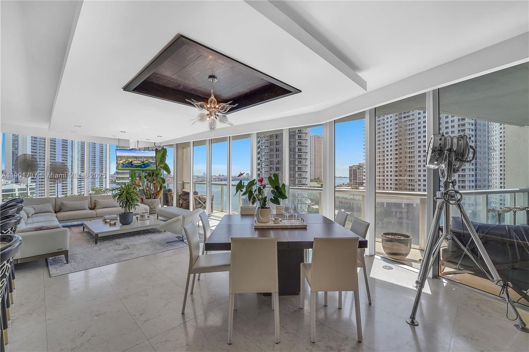 For Rent: $9,500 (3 beds, 2 baths, 1977 Square Feet)