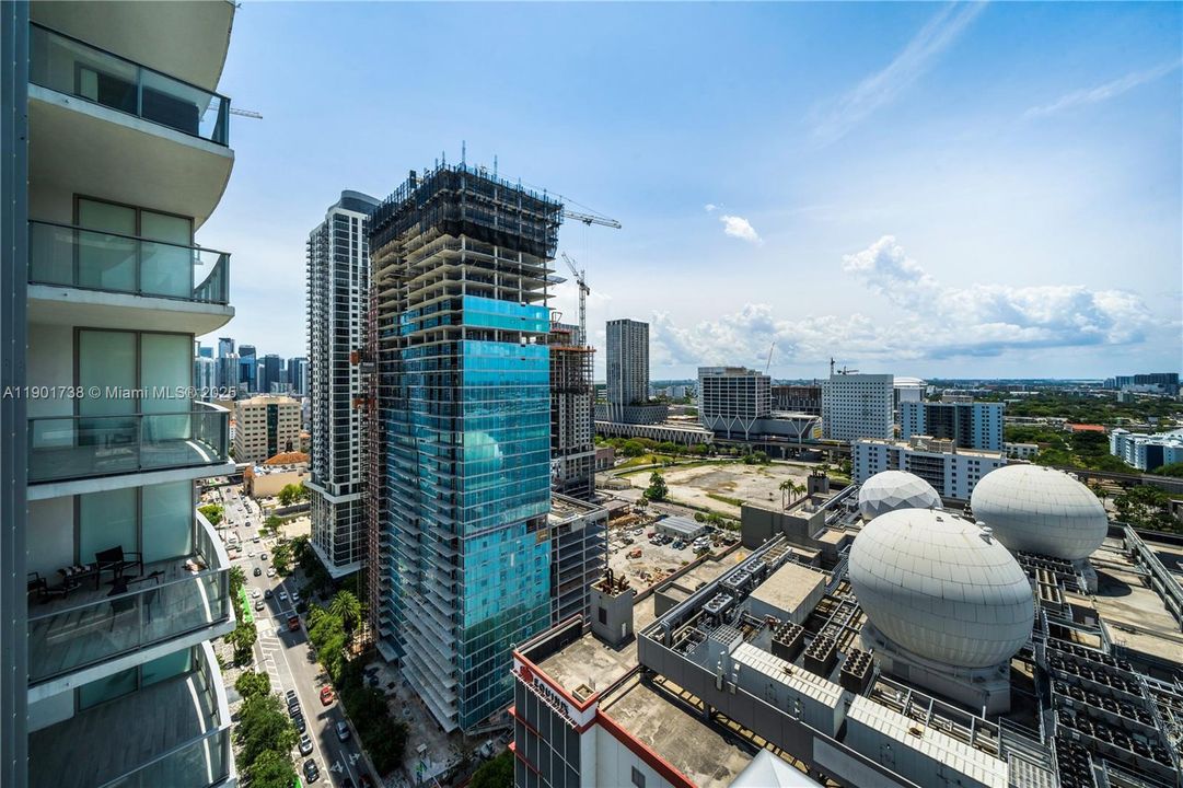 For Sale: $780,000 (1 beds, 2 baths, 1173 Square Feet)