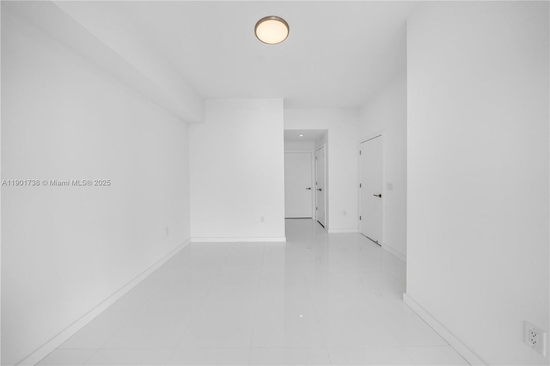 For Sale: $780,000 (1 beds, 2 baths, 1173 Square Feet)