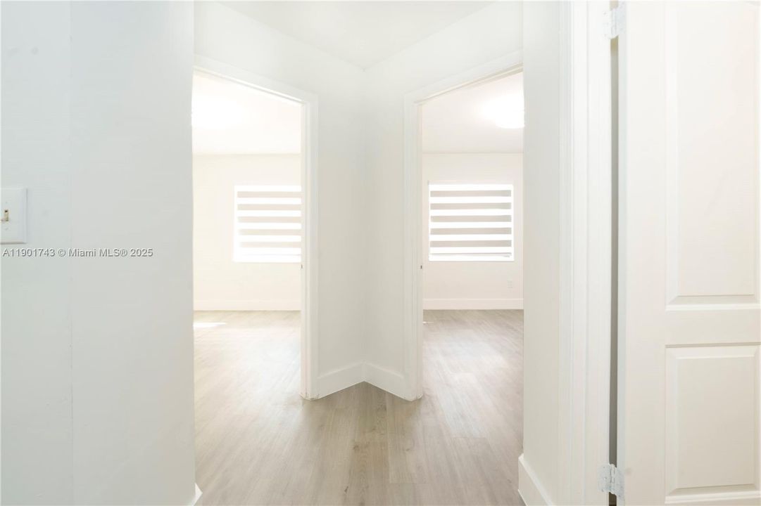 待售: $415,000 (4 贝兹, 2 浴室, 1828 平方英尺)