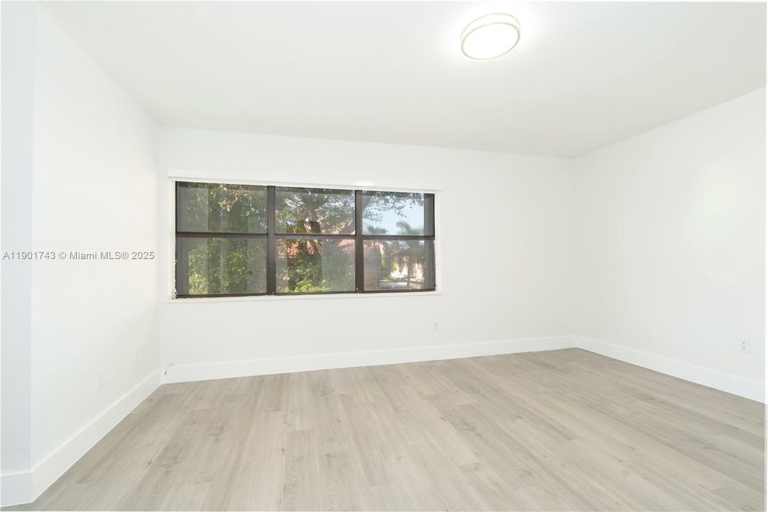 待售: $415,000 (4 贝兹, 2 浴室, 1828 平方英尺)