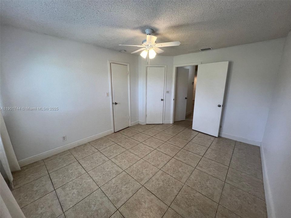 Recently Rented: $2,000 (2 beds, 2 baths, 1027 Square Feet)