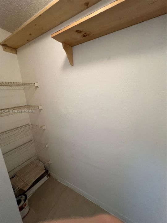 Recently Rented: $2,000 (2 beds, 2 baths, 1027 Square Feet)