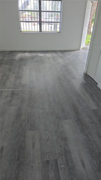 For Rent: $3,000 (4 beds, 2 baths, 1472 Square Feet)