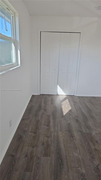 For Rent: $3,000 (4 beds, 2 baths, 1472 Square Feet)