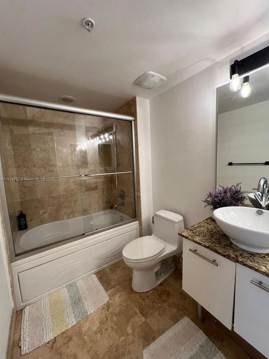 Recently Rented: $3,249 (1 beds, 1 baths, 981 Square Feet)