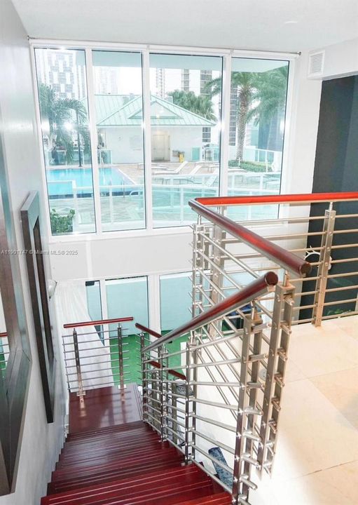 Recently Rented: $3,249 (1 beds, 1 baths, 981 Square Feet)