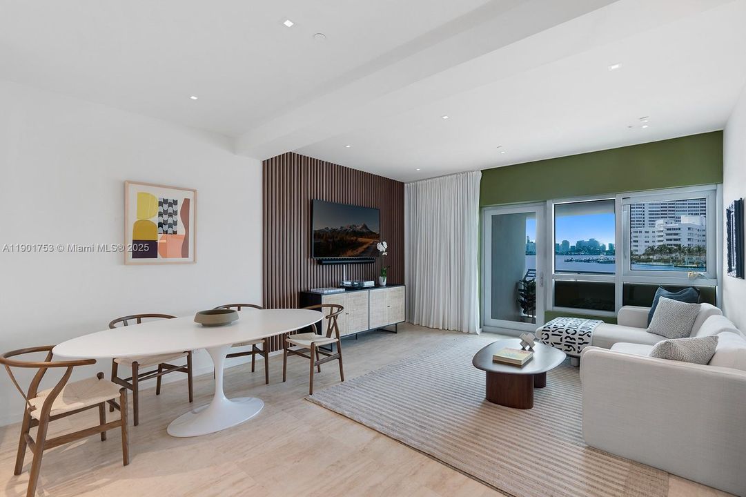 Active With Contract: $999,000 (1 beds, 1 baths, 831 Square Feet)