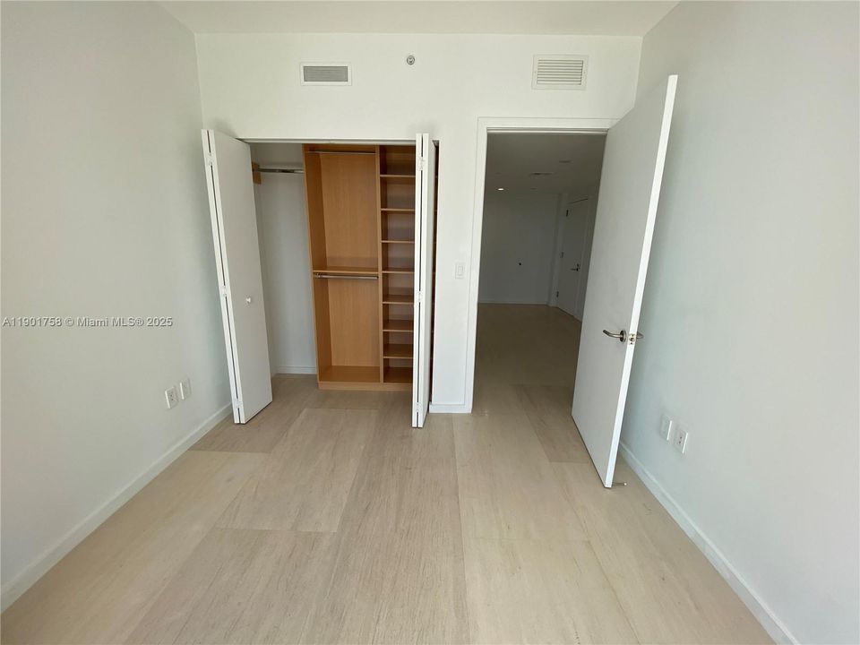 For Rent: $6,300 (3 beds, 2 baths, 1281 Square Feet)