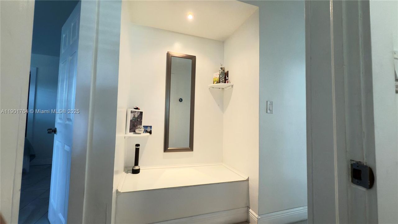 На продажу: $599,000 (3 спален, 2 ванн, 1666 Квадратных фут)