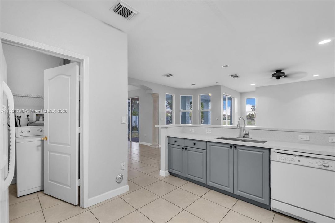 For Rent: $4,600 (4 beds, 3 baths, 2481 Square Feet)