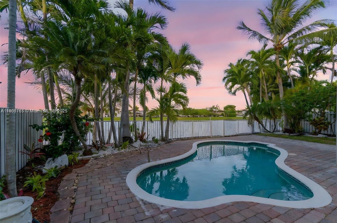 For Rent: $4,600 (4 beds, 3 baths, 2481 Square Feet)