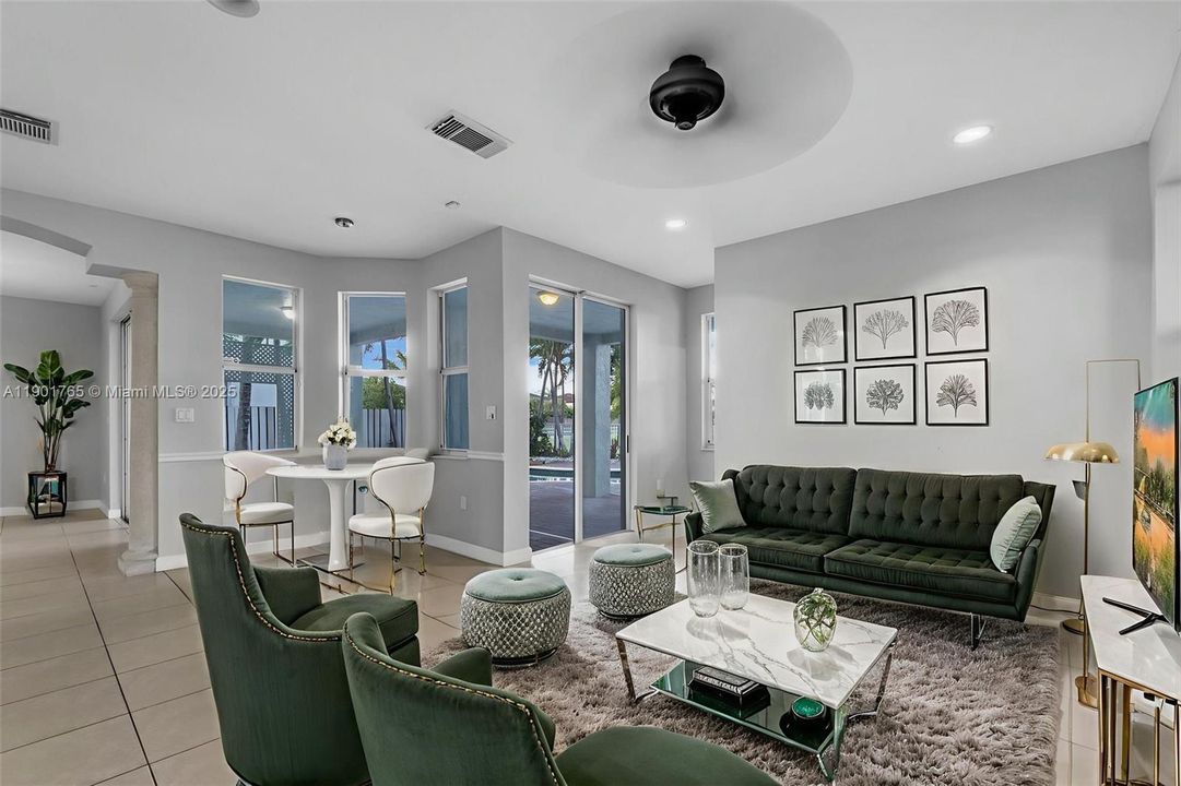 For Rent: $4,600 (4 beds, 3 baths, 2481 Square Feet)