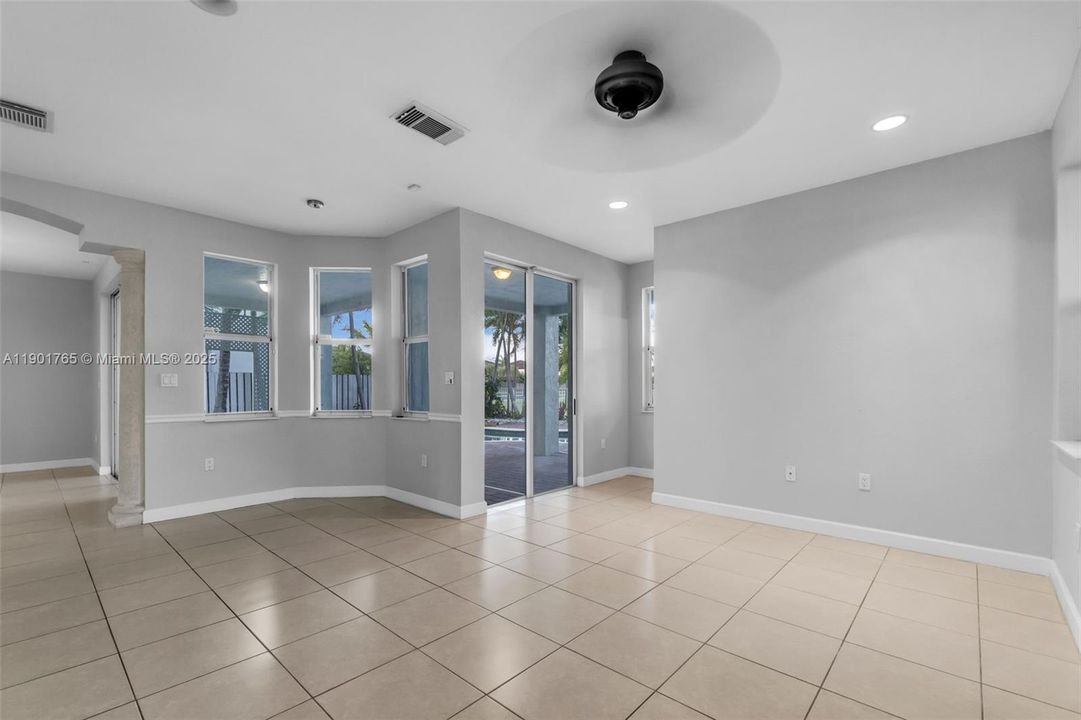 For Rent: $4,600 (4 beds, 3 baths, 2481 Square Feet)