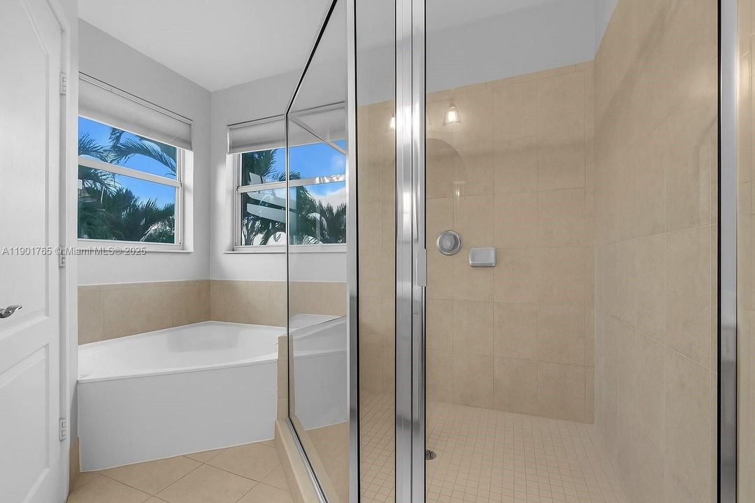 For Rent: $4,600 (4 beds, 3 baths, 2481 Square Feet)