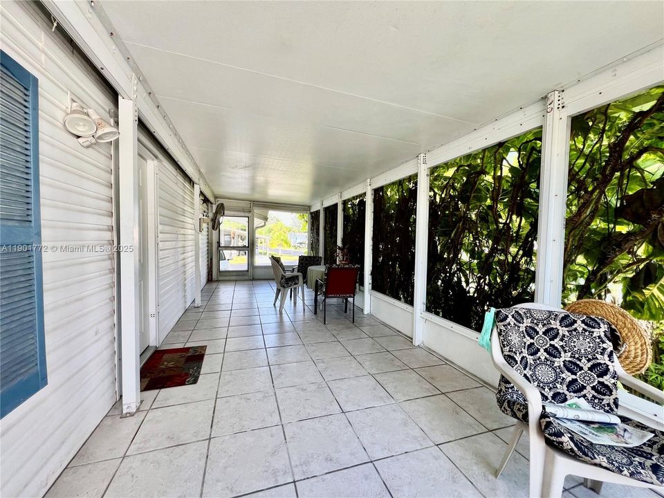 Active With Contract: $172,000 (2 beds, 2 baths, 1690 Square Feet)