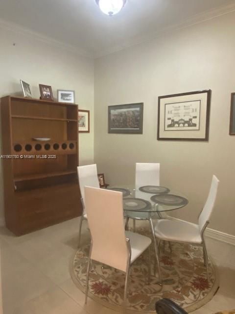 separate dining area, adjacent to the kitchen.